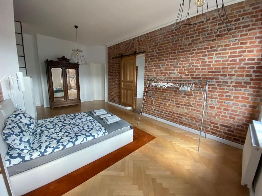 Wyjatkowy Apartament Blisko Rynku Apartment Wroclaw Exterior photo